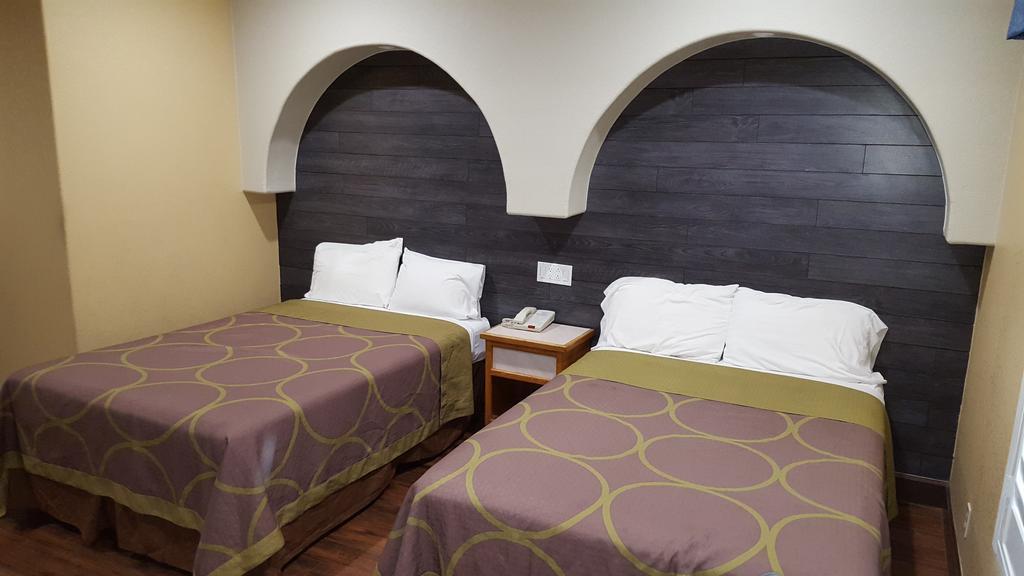 Motel Reedley Inn 2*