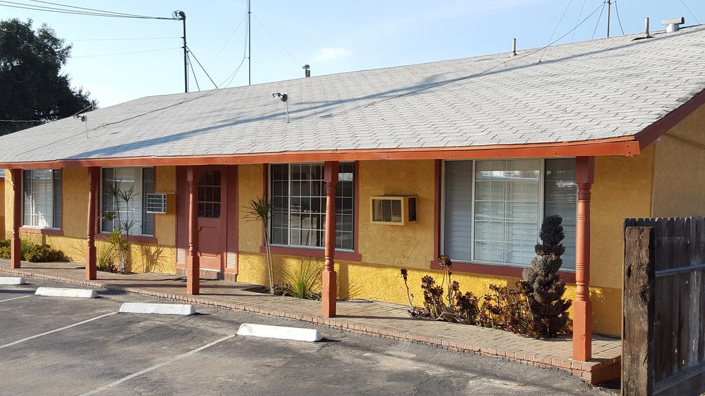 Motel Reedley Inn